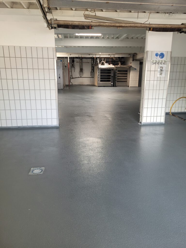 Industrieboden Beschichtung R12